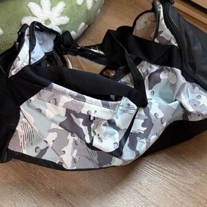 Nike Camouflage Garment Bag - Black and Gray